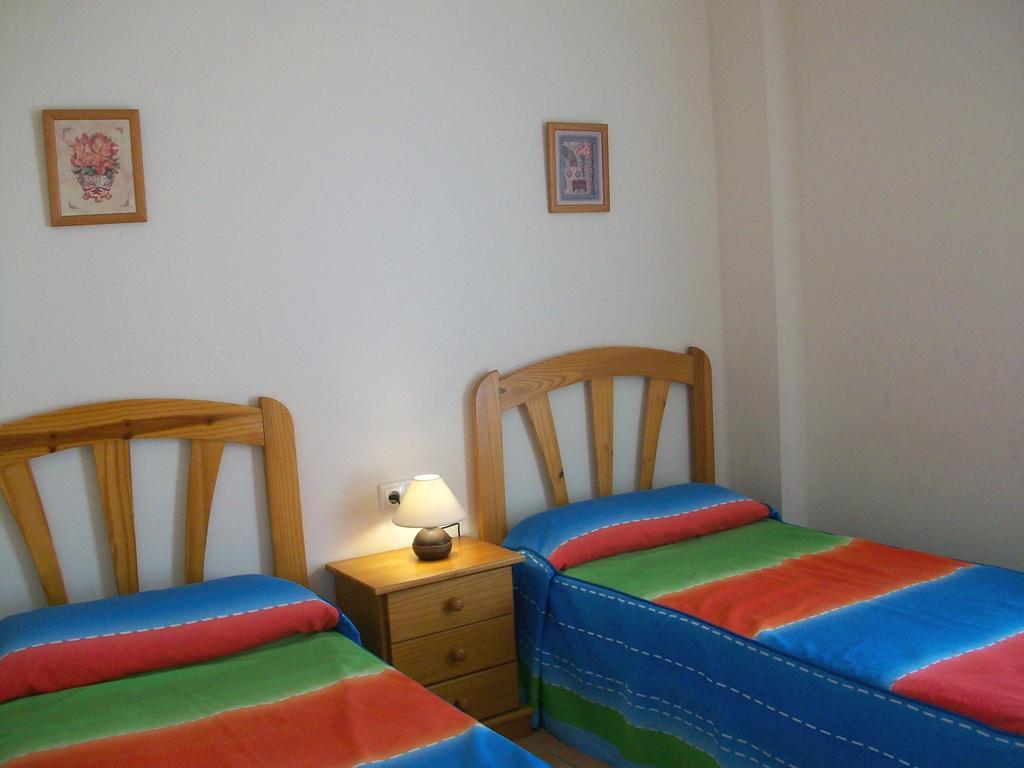 Apartamentos Par Tres - Oliva Nova 客房 照片