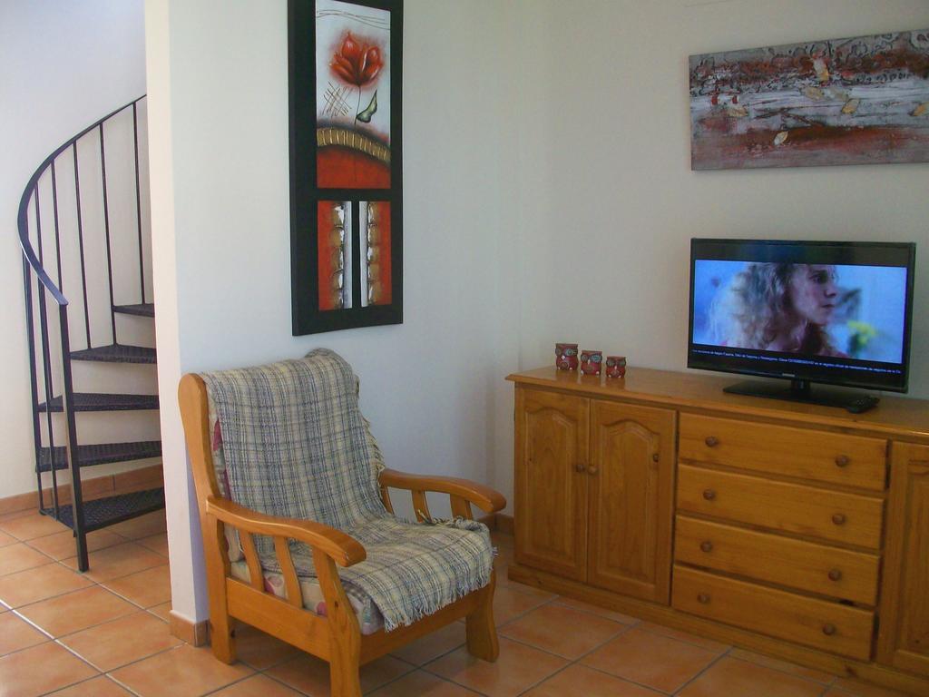 Apartamentos Par Tres - Oliva Nova 外观 照片