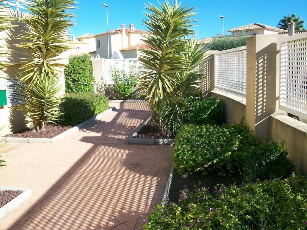 Apartamentos Par Tres - Oliva Nova 外观 照片